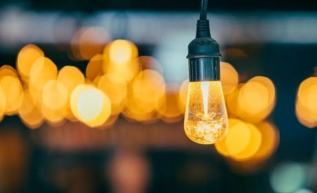 银行财富管理服务模式剧变，谁能突围？