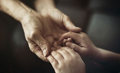 浅析慈善信托的优势与局限