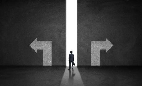 3万家理财工作室，如今只剩1万家：有理财师转型卖面膜、海参