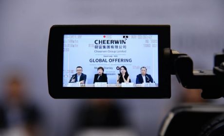 41岁，立白家族长女IPO敲钟：市值超100亿