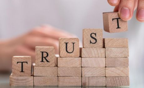 我国信托行业发展是否有迹可循？未来路在何方？