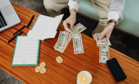 隐秘的角落：哪些公募明星跨界管私募？薪酬怎么算？